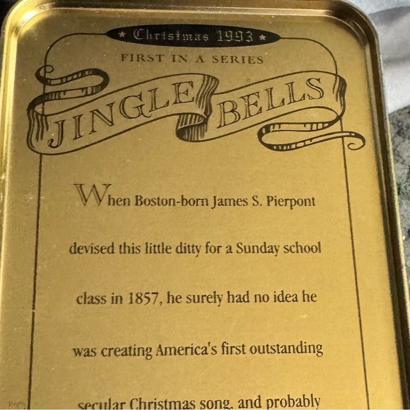 1993 Hallmark Jingle Bells Christmas Tin – Sleigh Scene, Vintage Decor - Picture 11 of 11